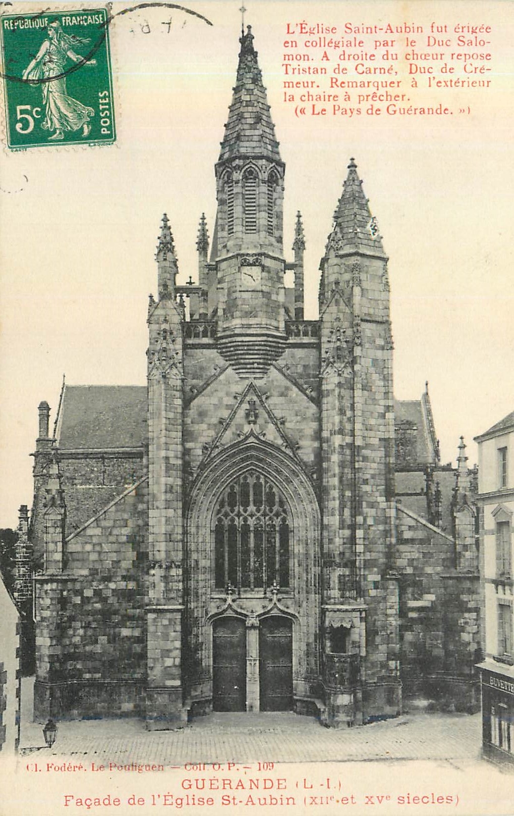 CPA Guerande (L I) Facade de l'Eglise St Aubin (XIIe et XVe Siecles)