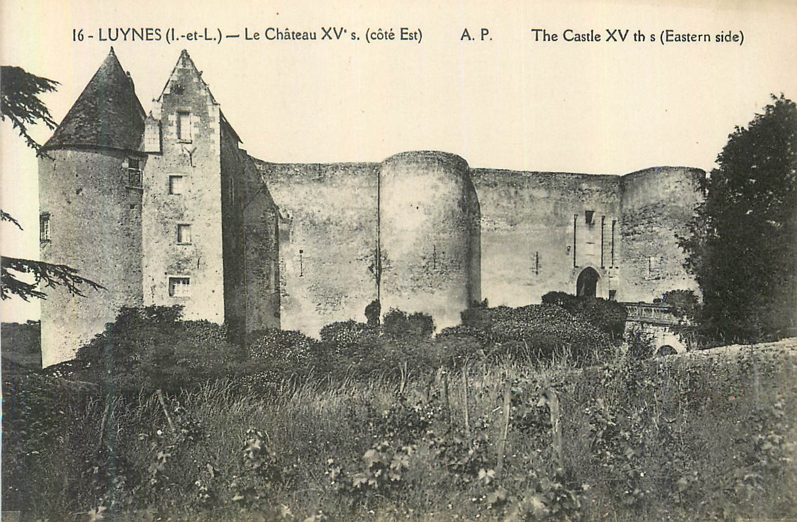 CPA Luynes (I et L) Le Chateau XVe S (cote Est)