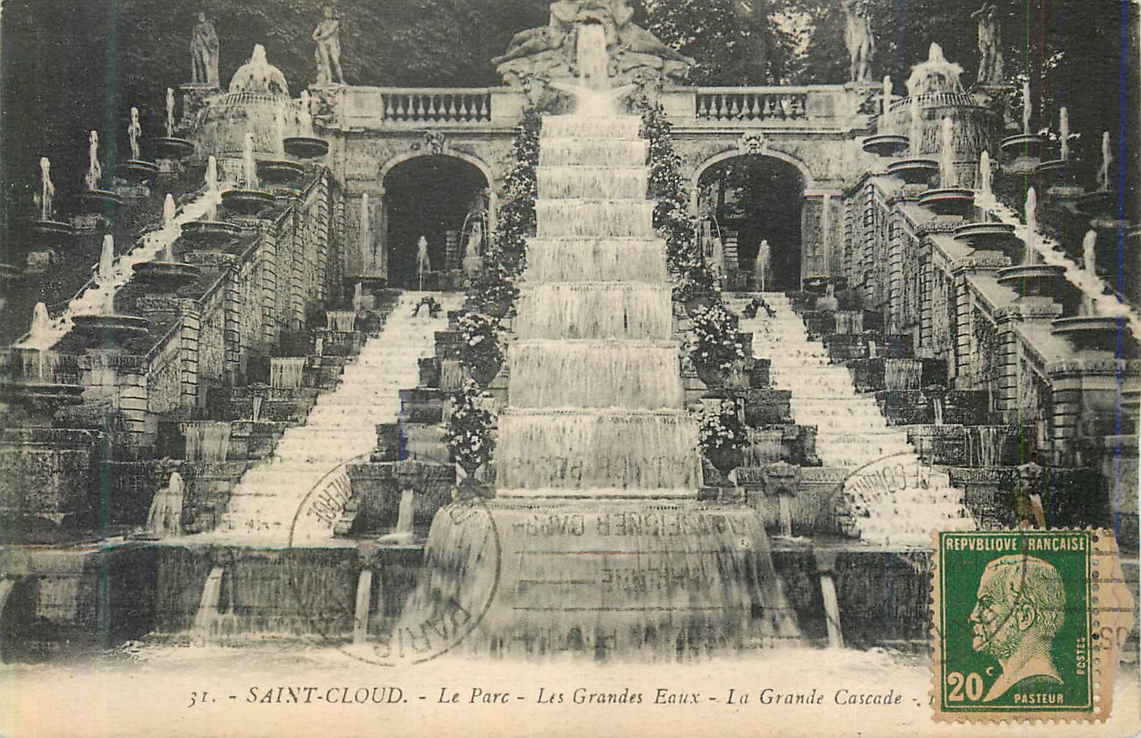 CPA Saint Cloud le Parc les Grandes Eaux la Grande Cascade