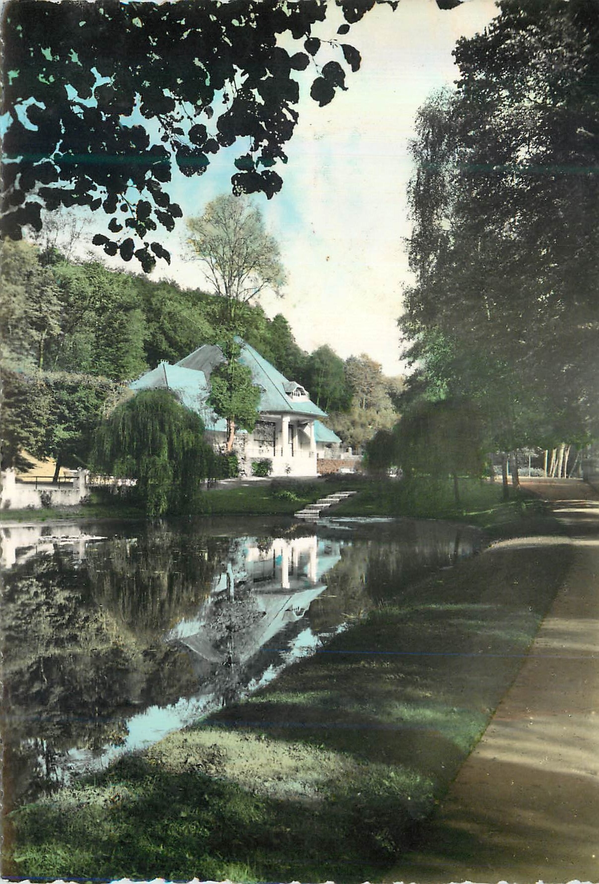 CPM Bains les Bains (Vosges) La Potiniere dans le Parc