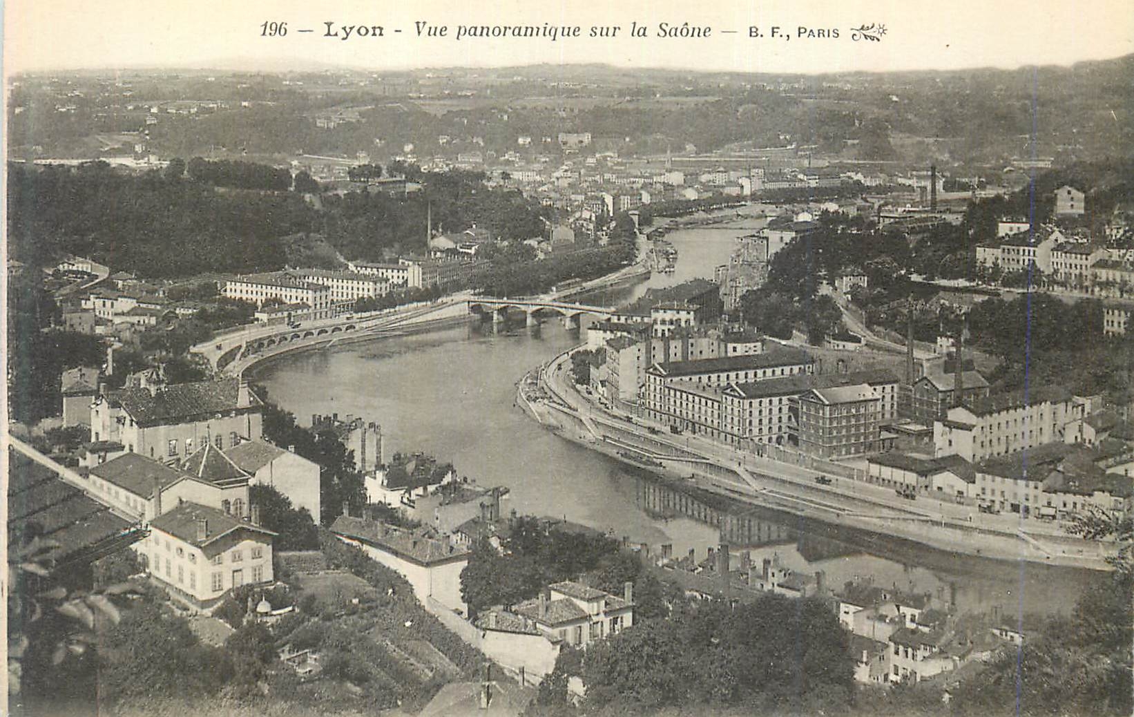 CPA Lyon Vue Panoramique sur La Saone