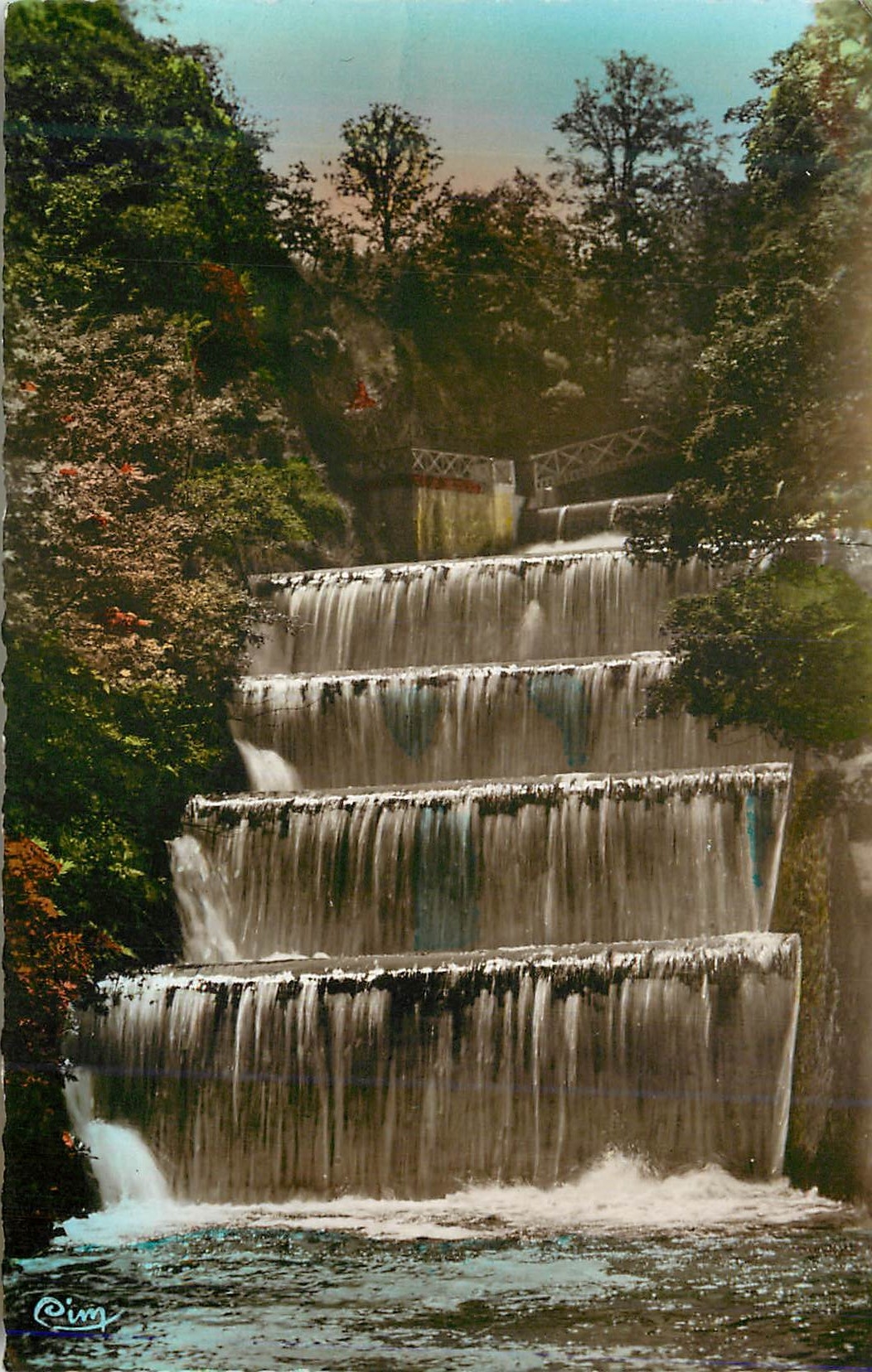 CPM Pont (C d'Or) La Cascade