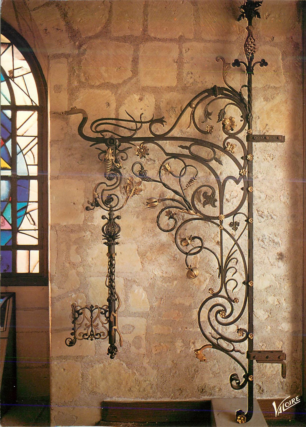 CPM Musee de Compagnonnage Tours Potence a Clef Ensiegneen Fer Forge Compagnon Meniot