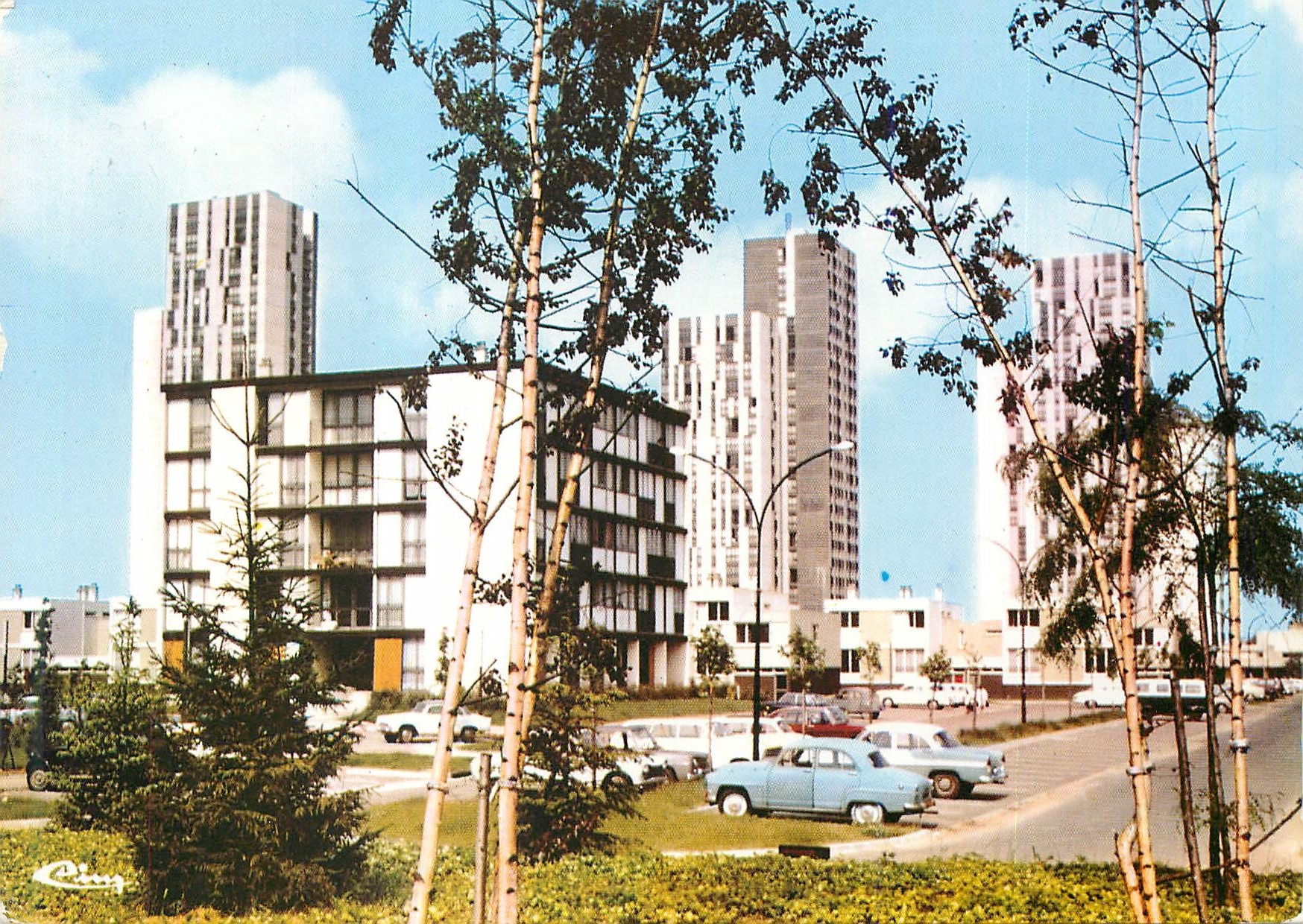 CPM Vigneux (Essonne) La Croix Blanche