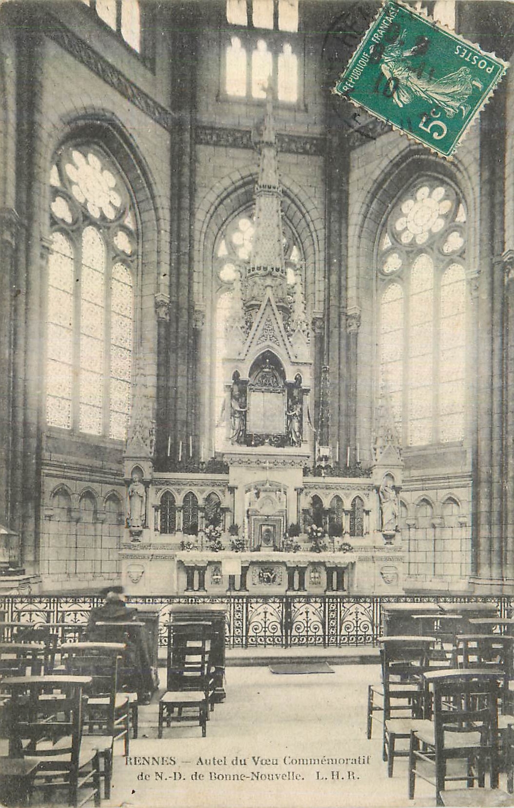 CPA Rennes Autel du Voeu Commemoratif de N D de Bonne Nouvelle