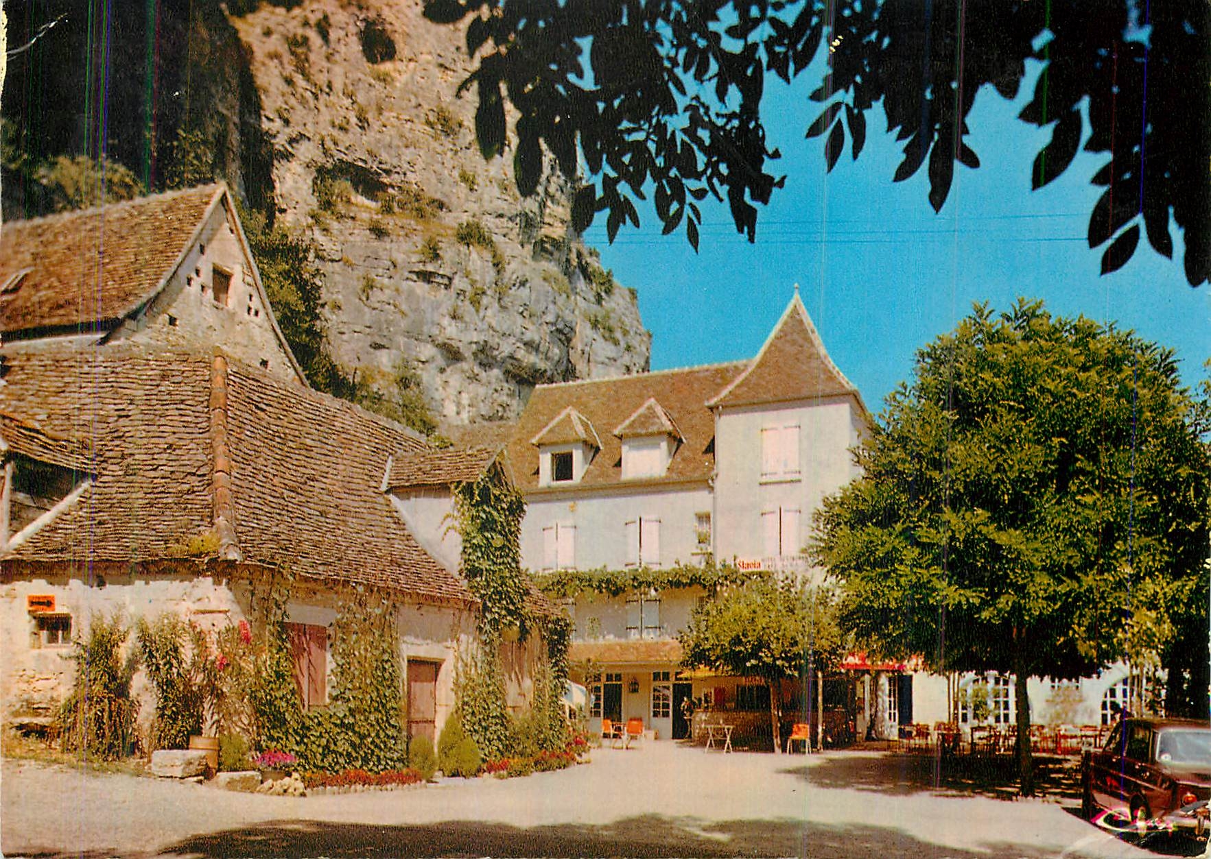 CPA Gluges (Lot) pres de la Dordogne Hotel Restaurant Les Falaises