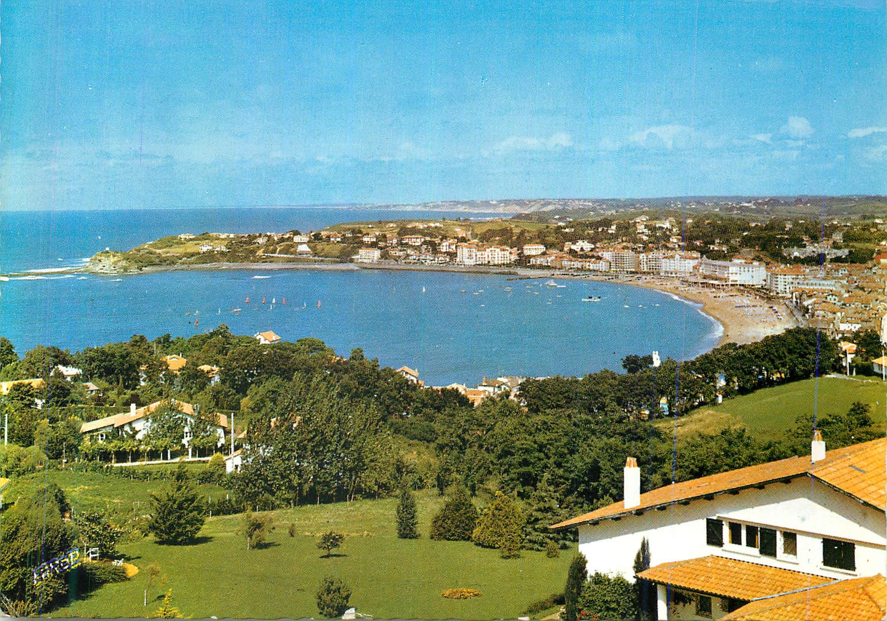 CPM la Tour de Bordaghain Cote Basque Vue sur la Baie de St Jean de Luz