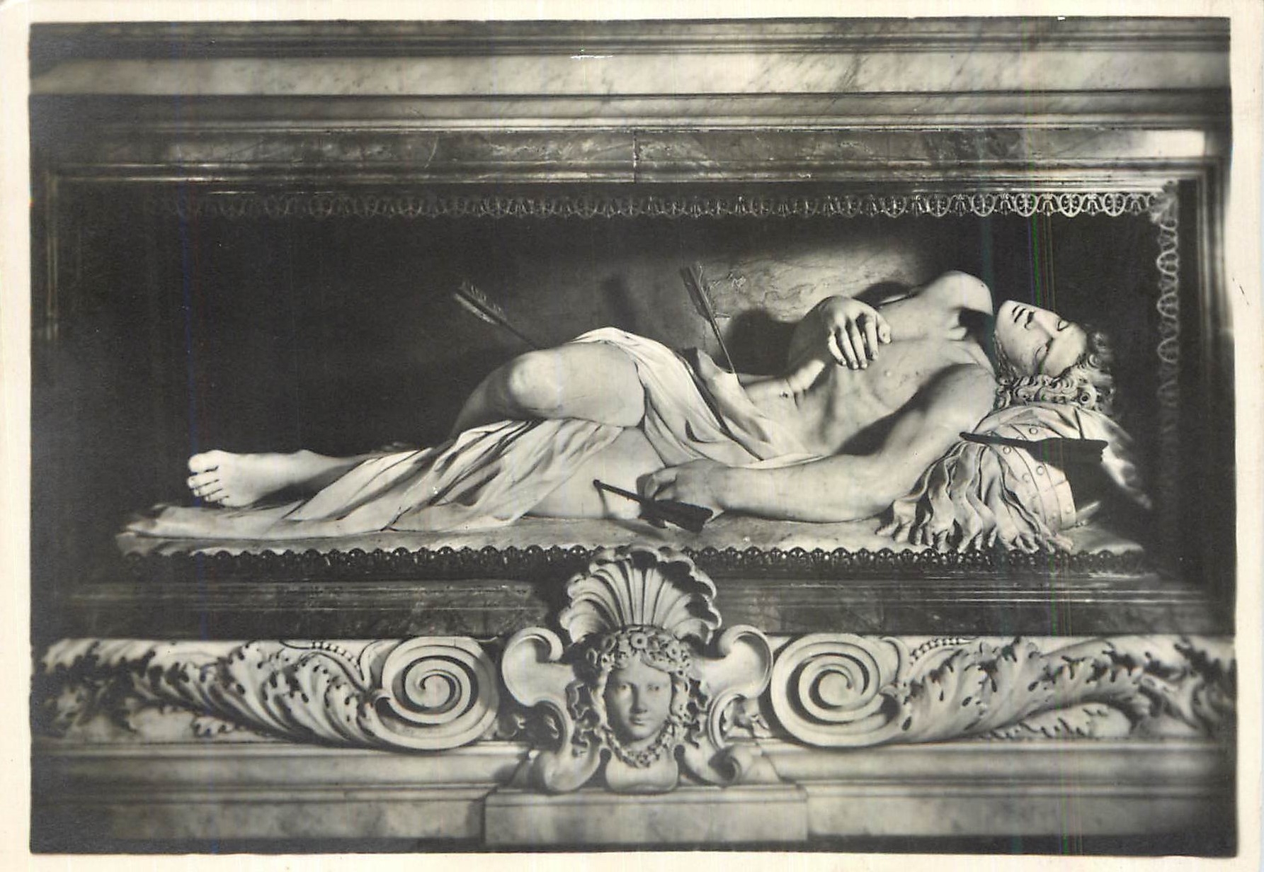 CPM Roma Via Napoleone III Portifico IStituto Catacombes de St Sebastien Statue de St Sebastien