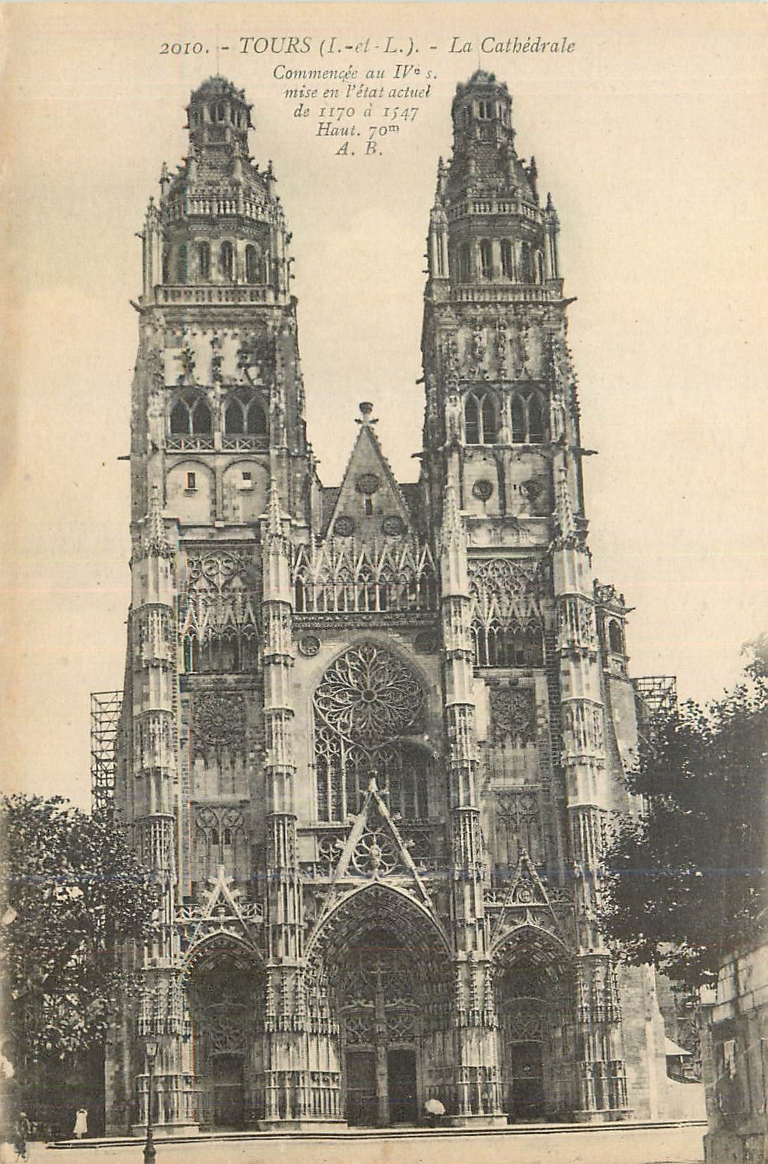 CPA Tours (I et L) la Cathedrale
