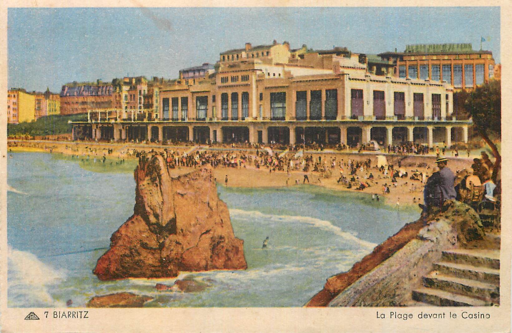 CPA Biarritz la Plage Devant le Casino