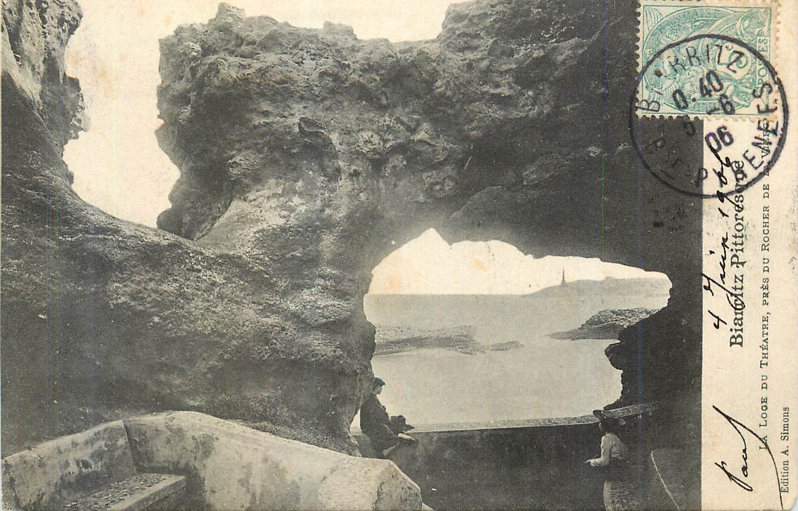 CPA Biarritz Pittoresque La loge du theatre pres du rocher de la vierge