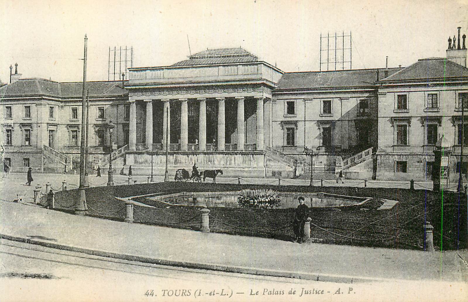 CPA Tours (I et L) le Palais de Justice