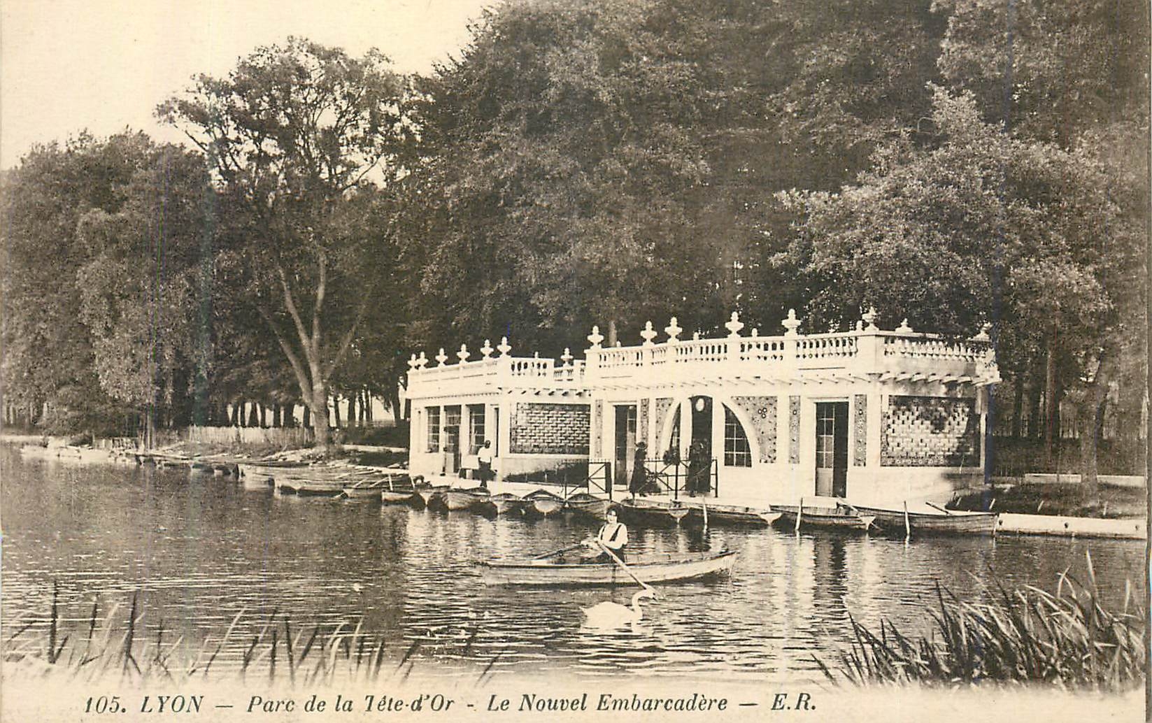 CPA Lyon Parc de la Tete d'Or Le Nouvel Embarcadere