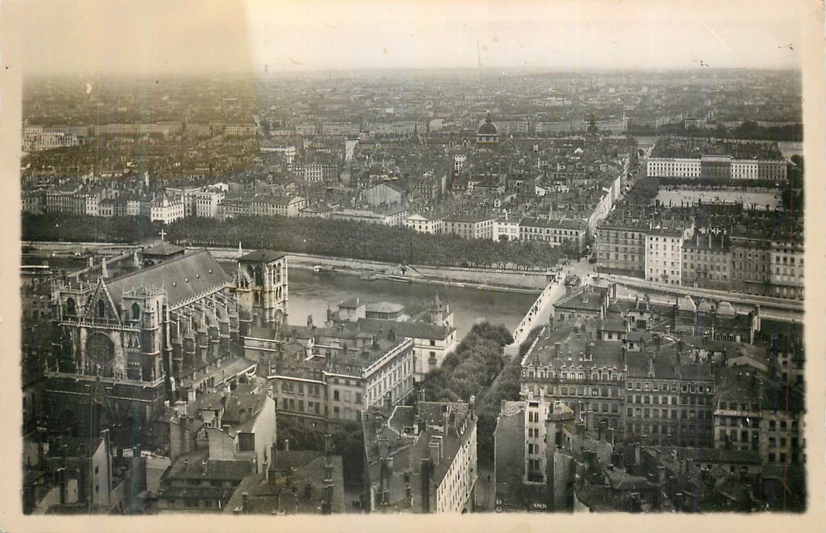 CPA Lyon Vue Generale sur la Saone et le Rhone