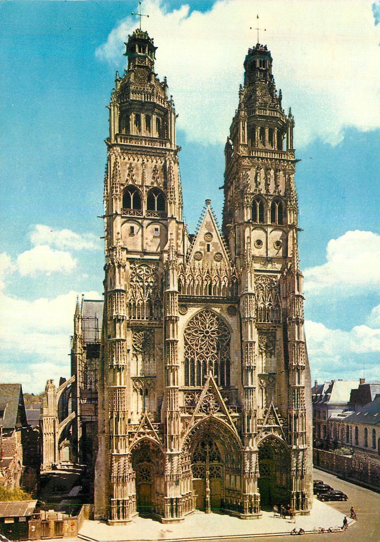 CPM Tours (Indre et Loire) La Cathedrale Saint Gatien (XIIe au XVIe Siecle)
