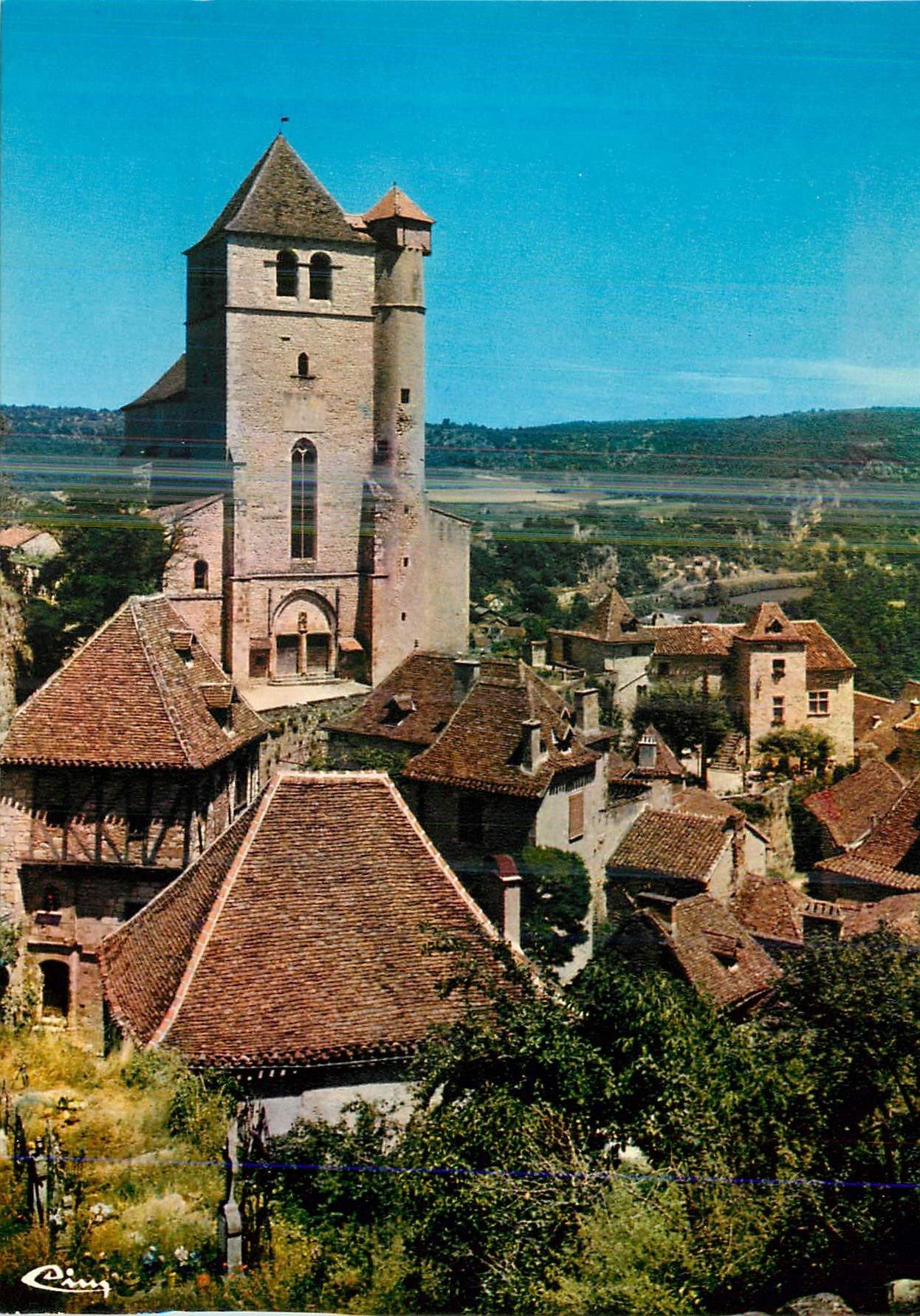 CPM Saint Cirq Lapopie (Lot) L'Eglise (XVe S) et le Village Classe Premier Village de France Beaux Arts