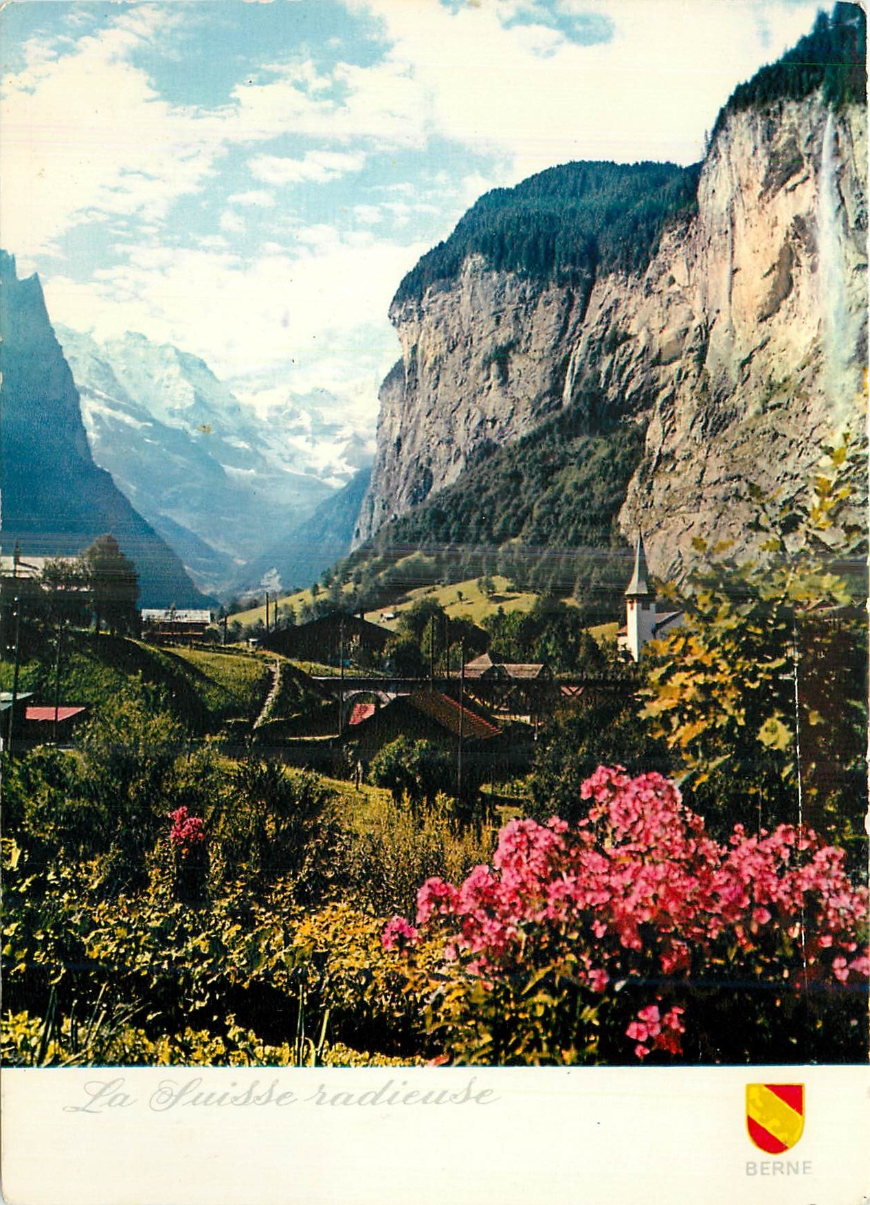 CPM la Suisse Radieuse le Staubbach et la Vallee de Lauterbrunnen