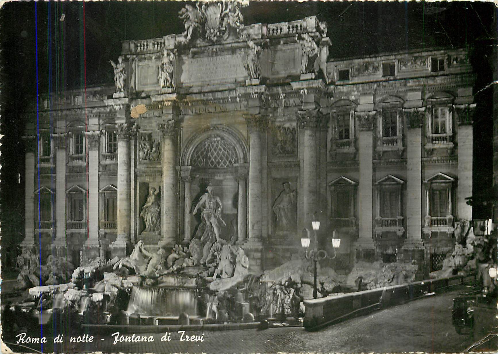 CPM Rome la nuit Fontaine de trevi