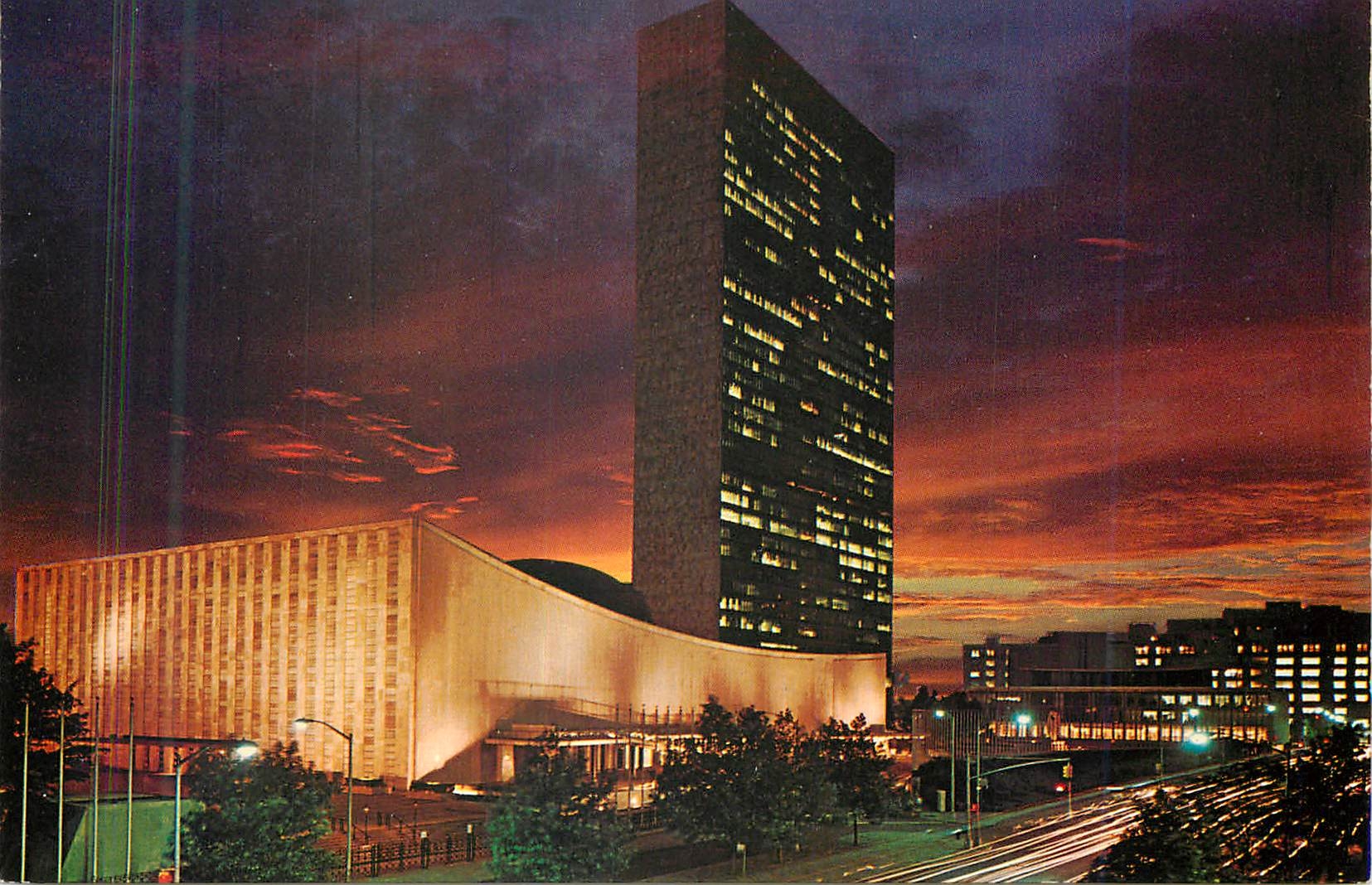 CPM Le Siege de l'Organisation des Nations Unies la nuit