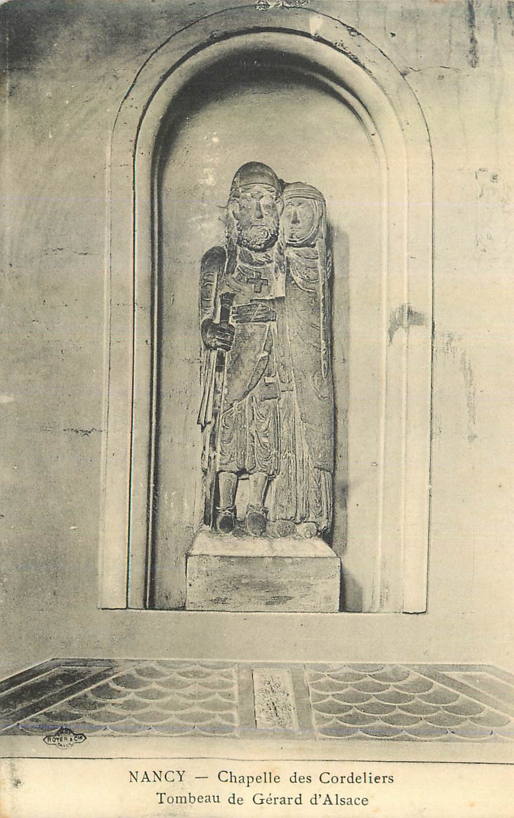 CPA Nancy chapelle des Cordoliers Tombeau de Gerard d'Alsace
