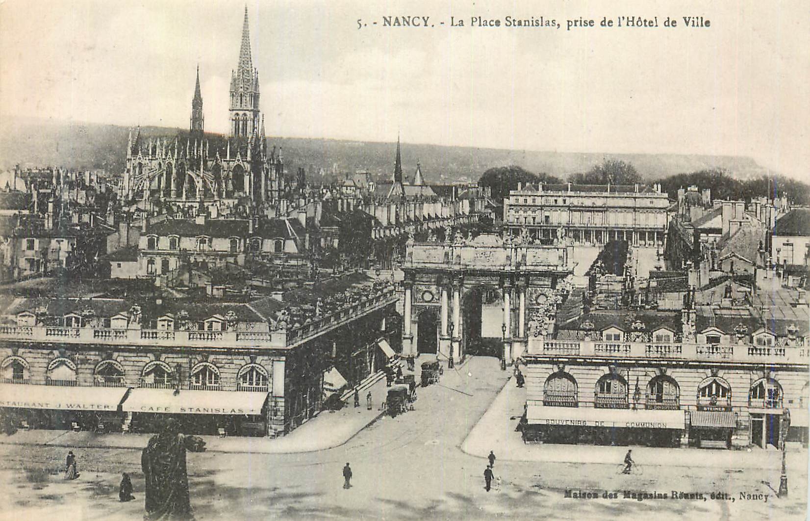 CPA Nancy la place Stanislas prise de l'Hotel de ville