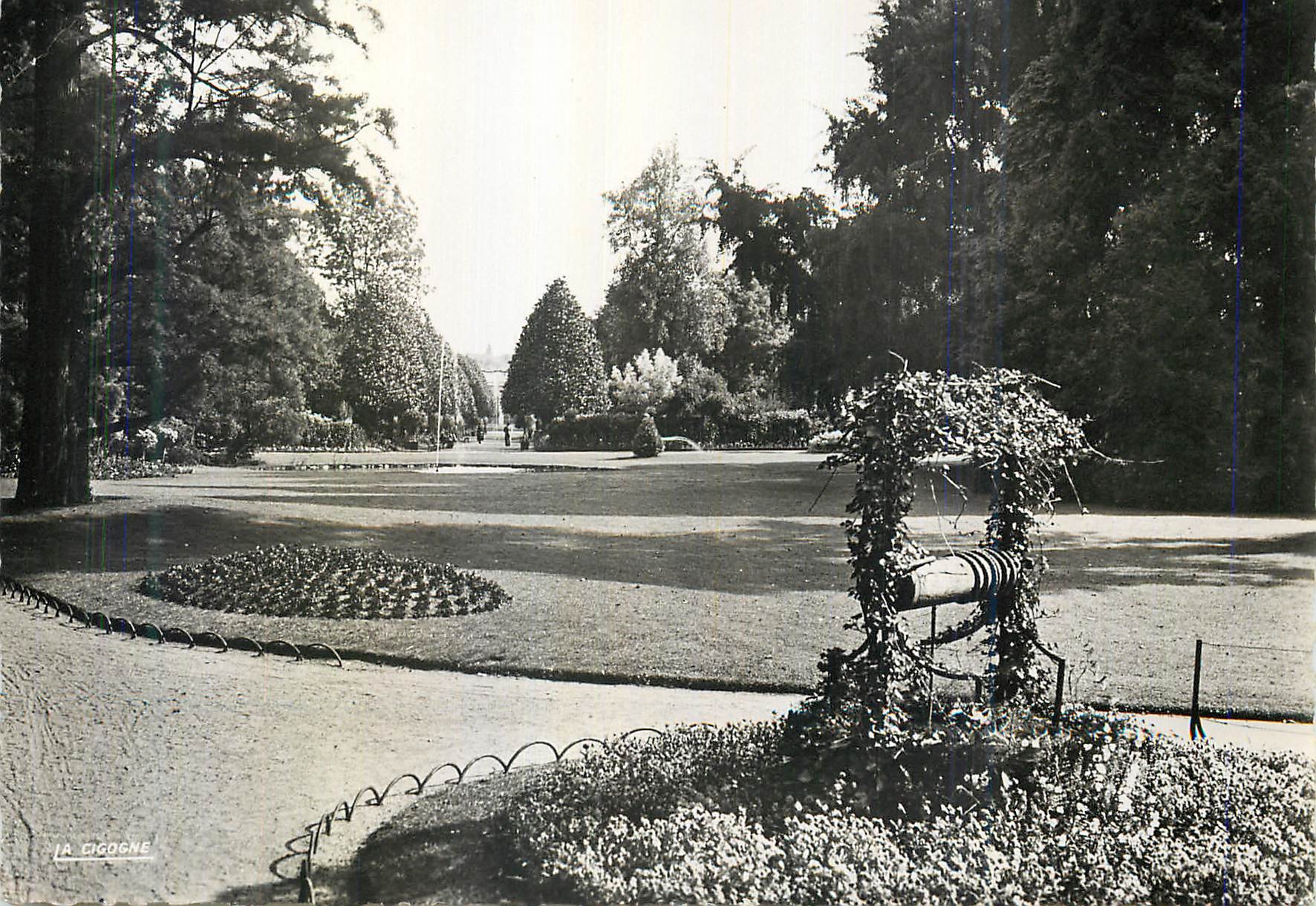 CPM Tours (Indre et Loire)Jardin Boranique