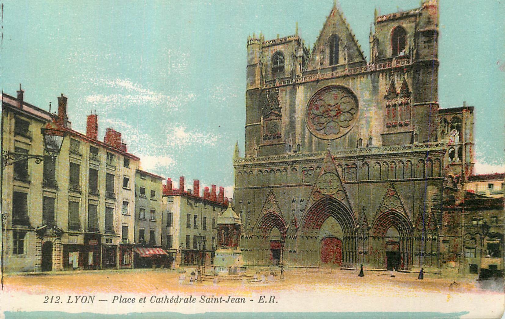 CPA Lyon Place et Cathedrale Saint Jean 