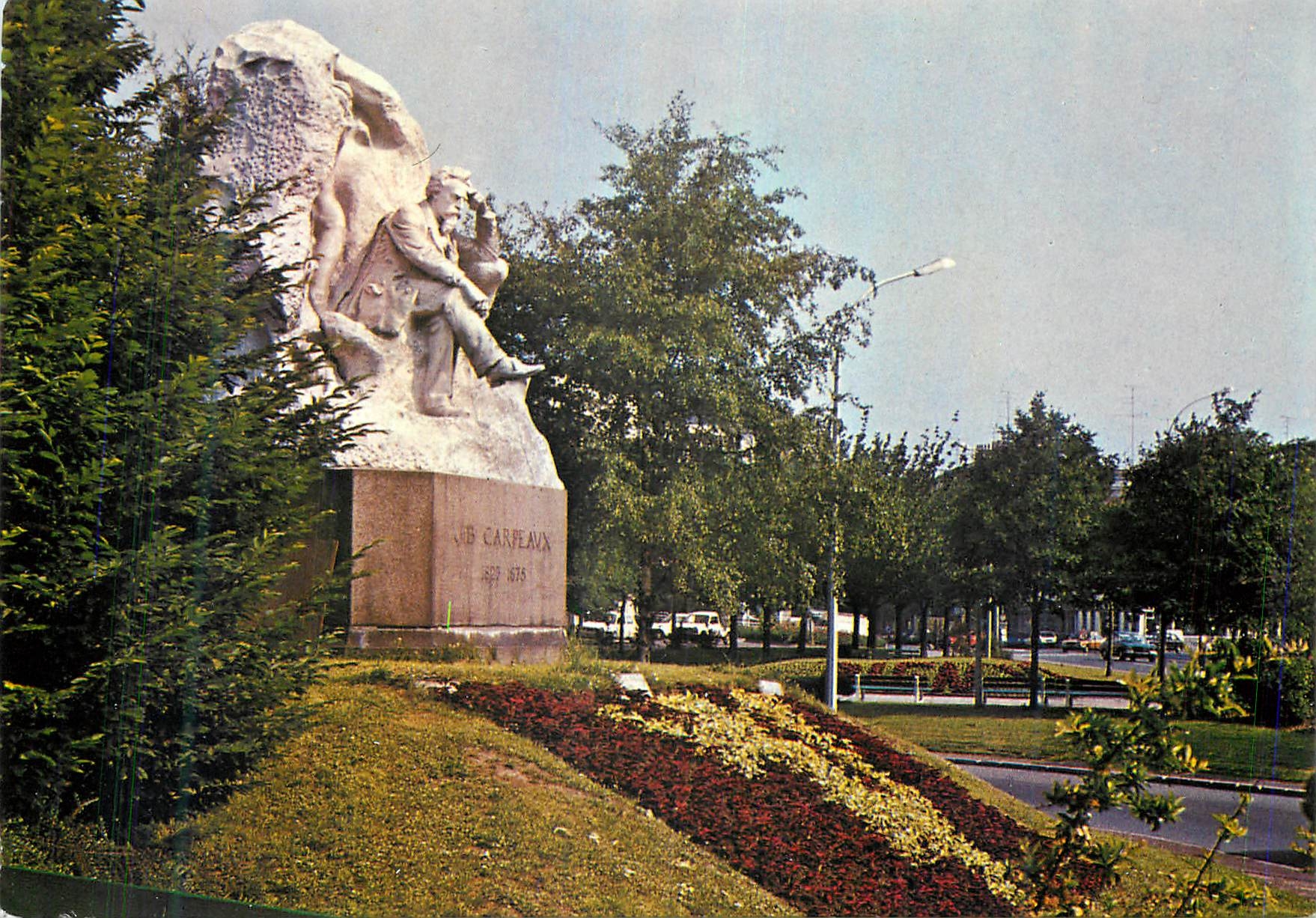 CPM Valenciennes Le monument Carpeaux