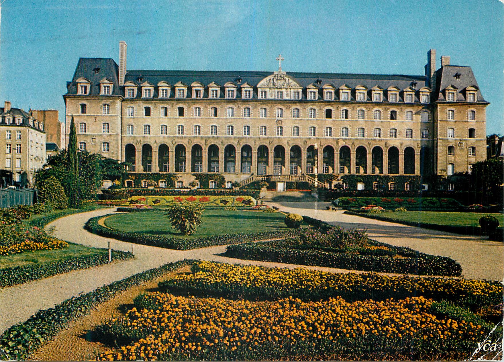 CPM Rennes Le Palais Saint Georges Ancienne abbaye des Benedictins