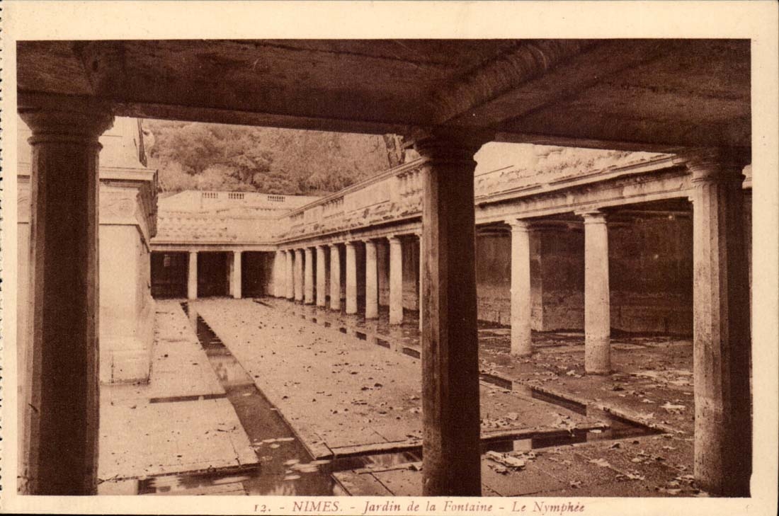 Garten Nimes-CPA des Brunnens Nymphee