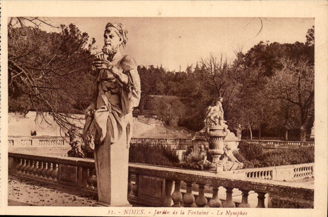 Garten Nimes-CPA des Brunnens Nymphee
