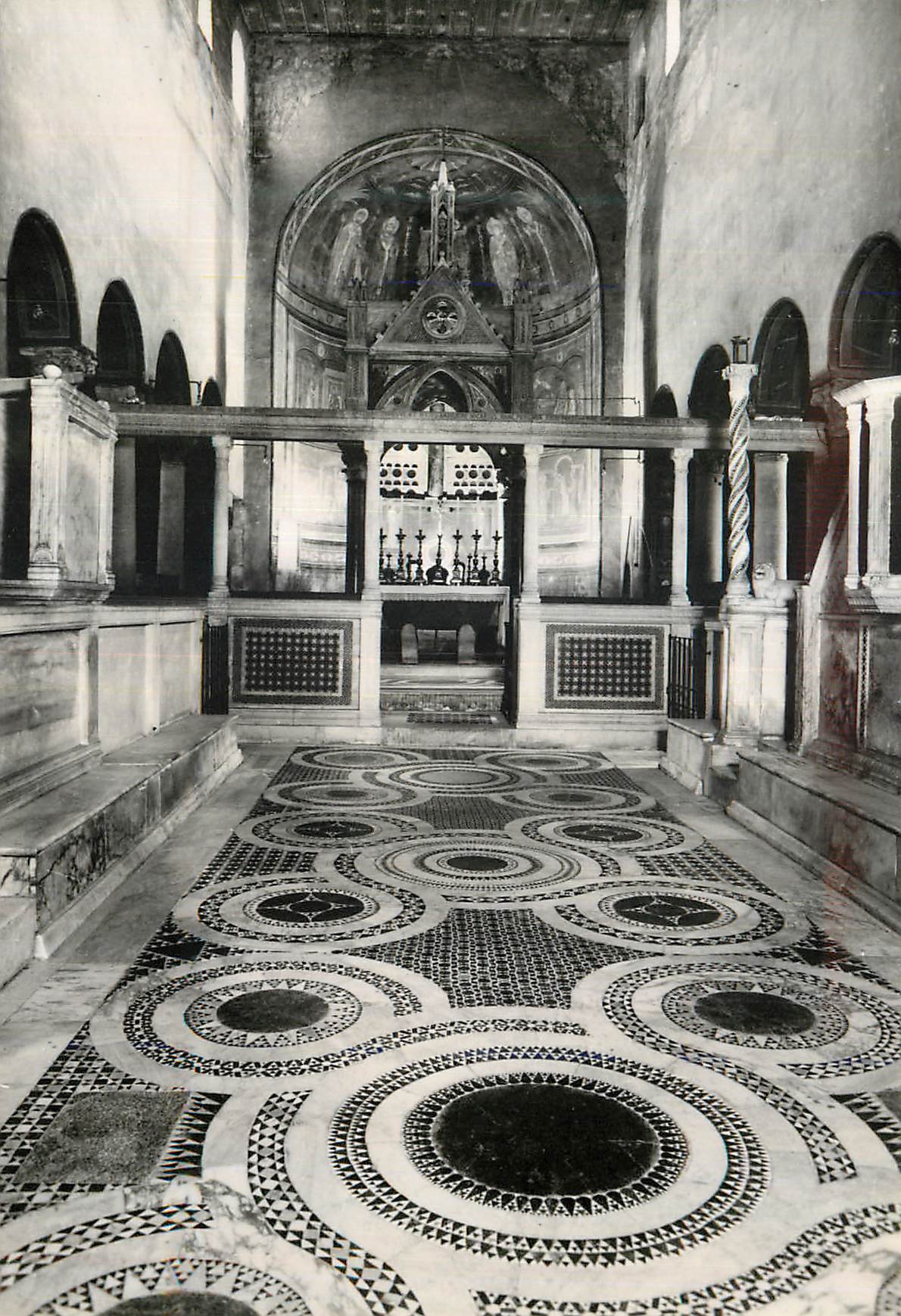 CPM Roma S M in Consmedin XII siecle Pavement pre Cosmatesco