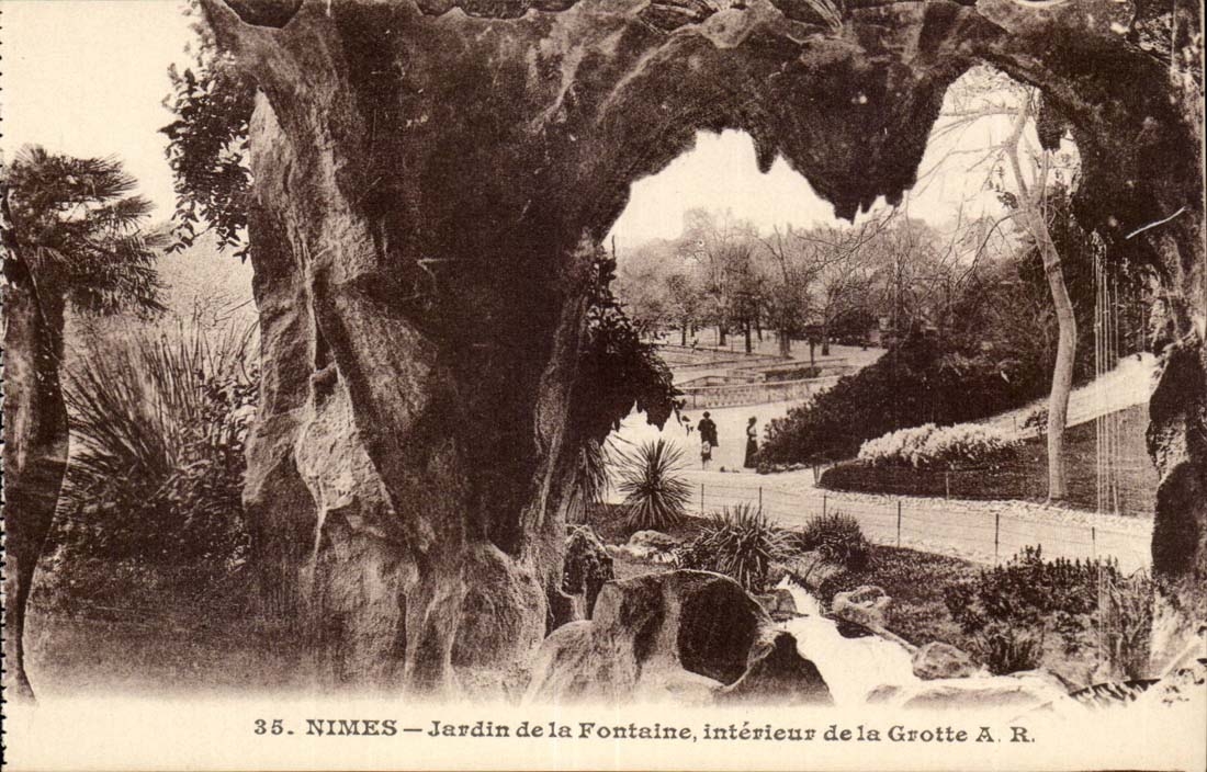 Nimes CPA interior Garden of the Fountain of the cave