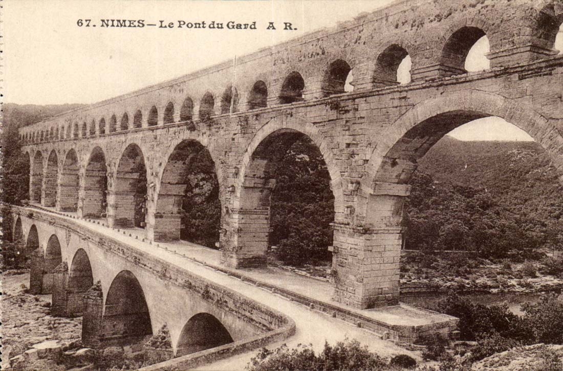 Nimes CPA the bridge of Gard