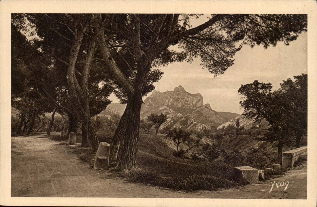 Provence CPA Alpilles seen of the Road of St Remy to the Beams