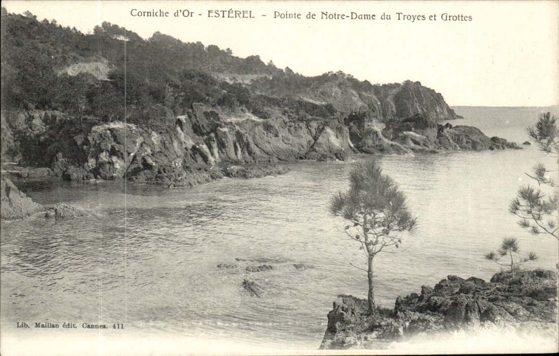 Esterel CPA Pointe de Notre DAme du Troyes et GRottes