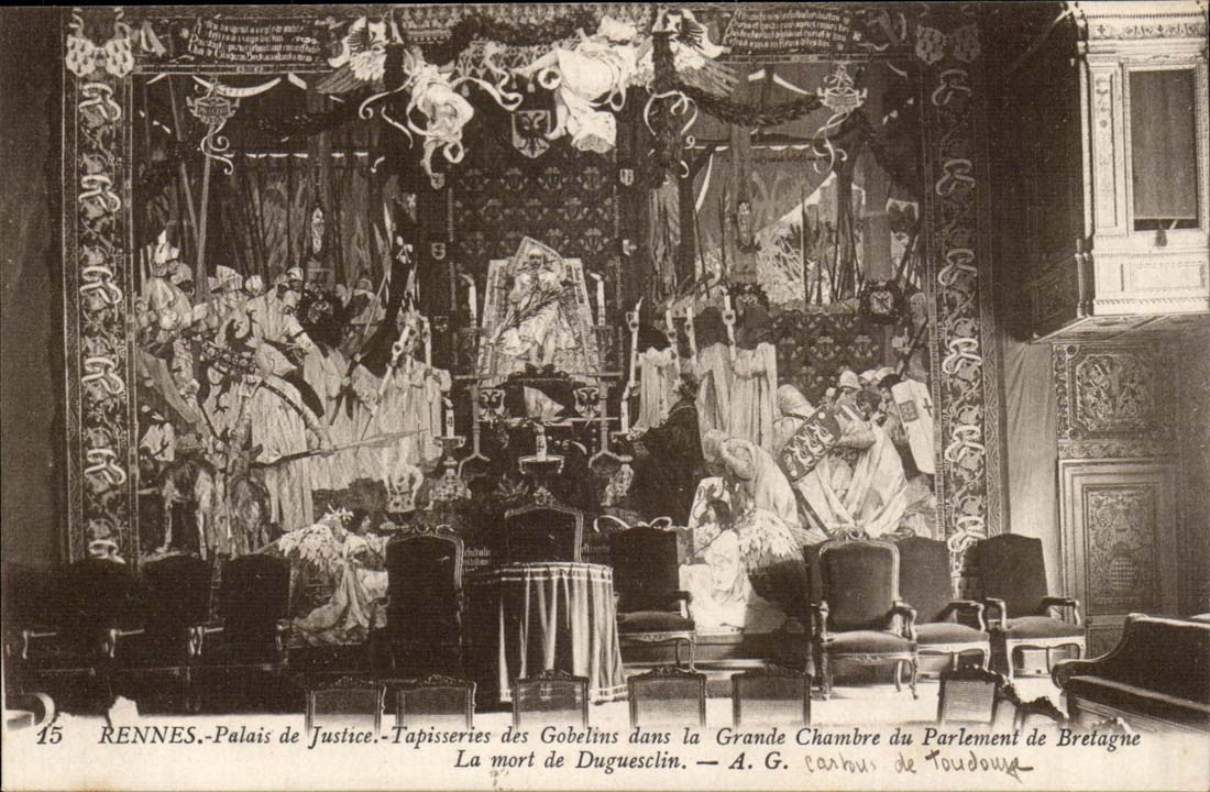 Rennes CPA palais de justice Tapisseries des Gobelins dans la grand chambre du parlement de Bretagne La mort de Duguscli