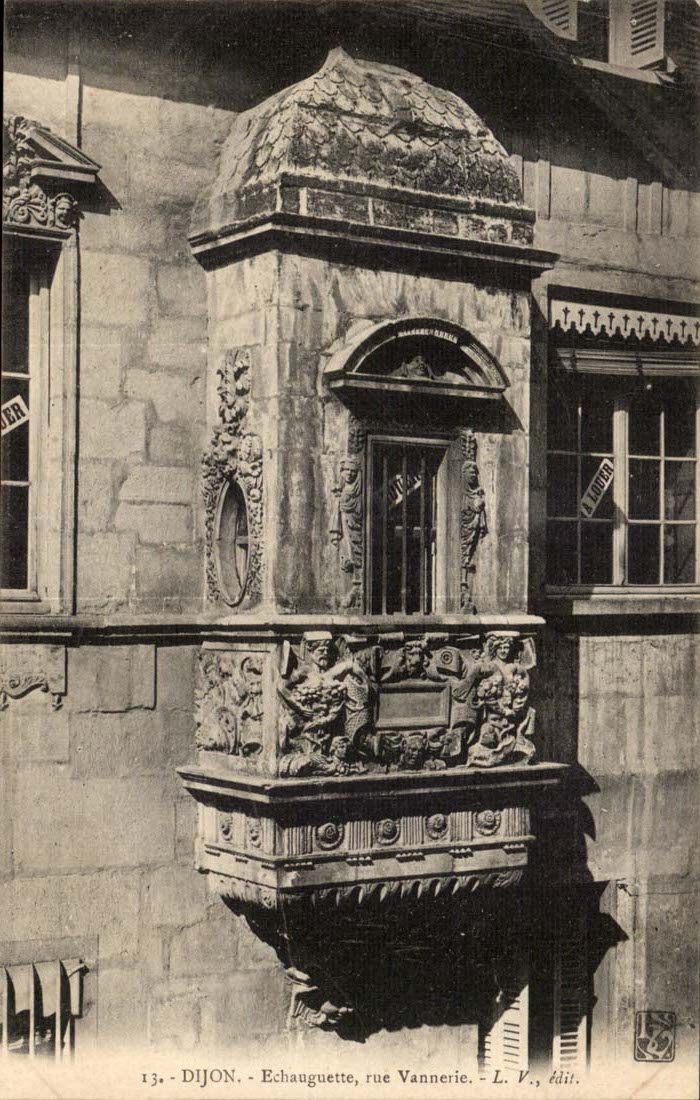 Dijon CPa Watch tower street Basket making