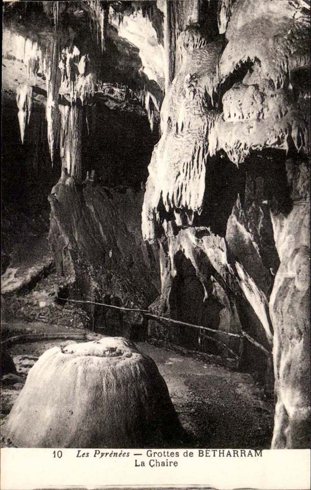 Caves of Betharram CPA the Pulpit