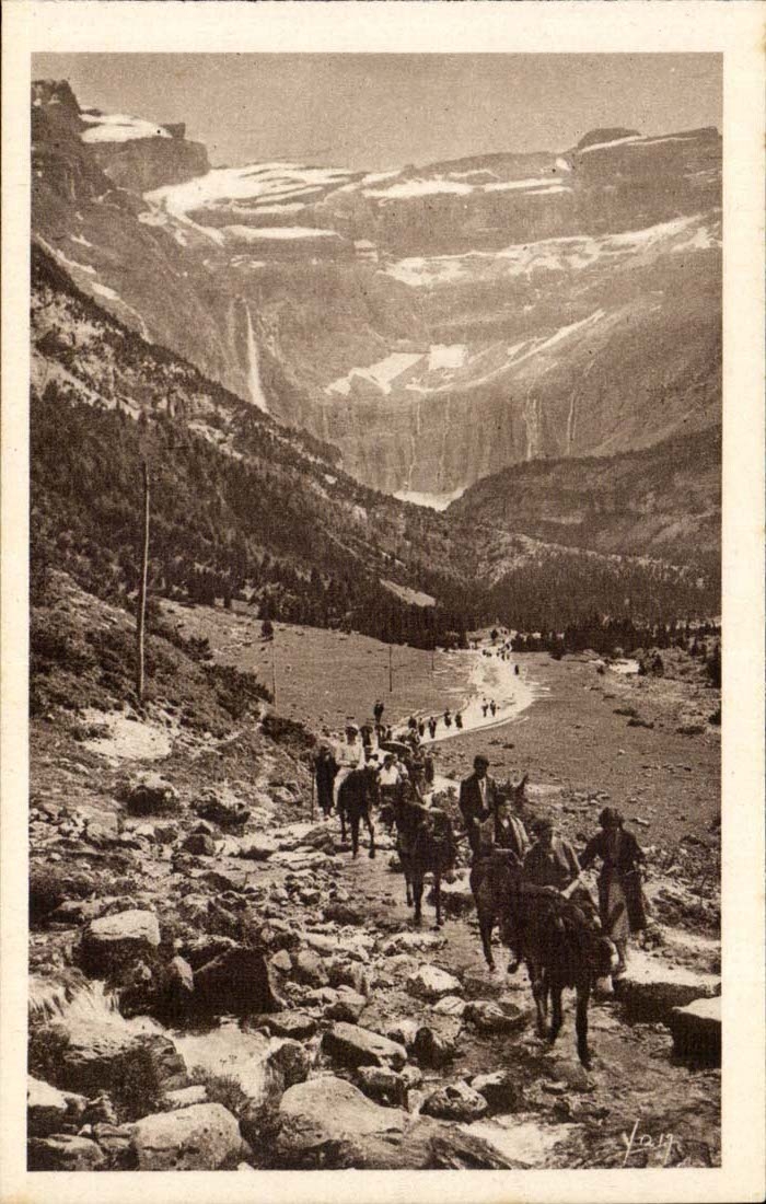 Gavarnie CPA Return of the circus (ass donkey)