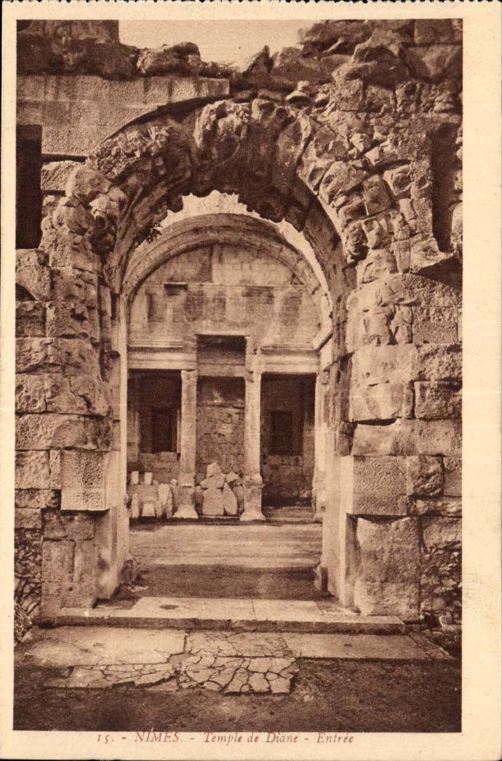 Tempel Nimes-CPA des Diane-Eingangs