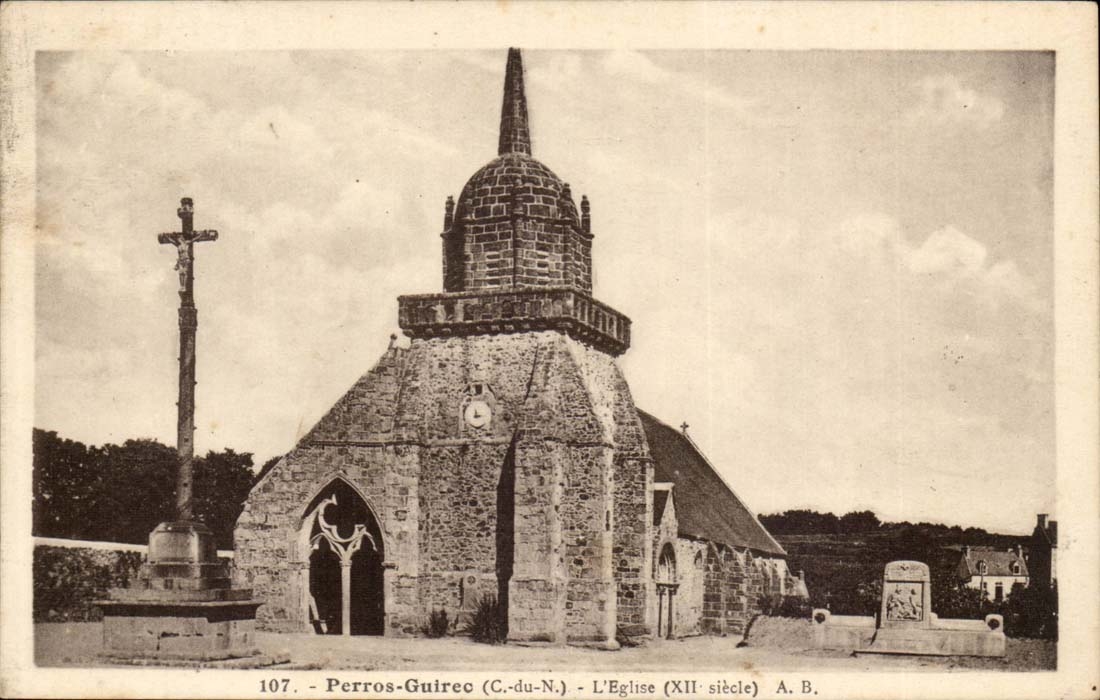 Perros Guirec CPA the church