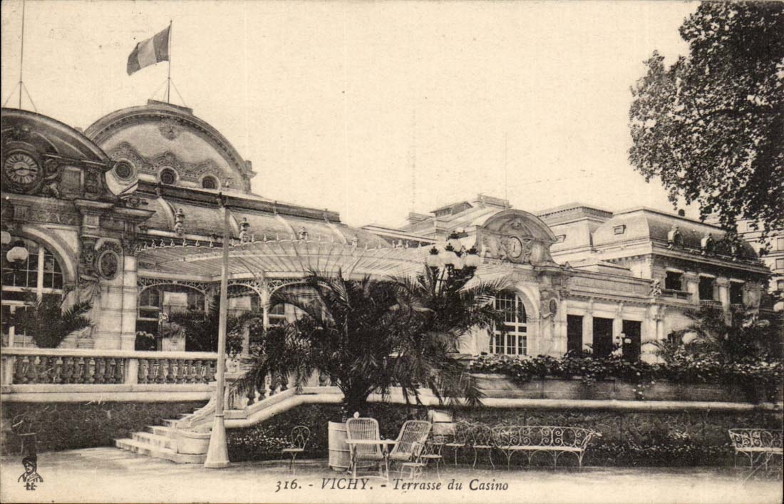 Vichy CPA Terrace of the casino