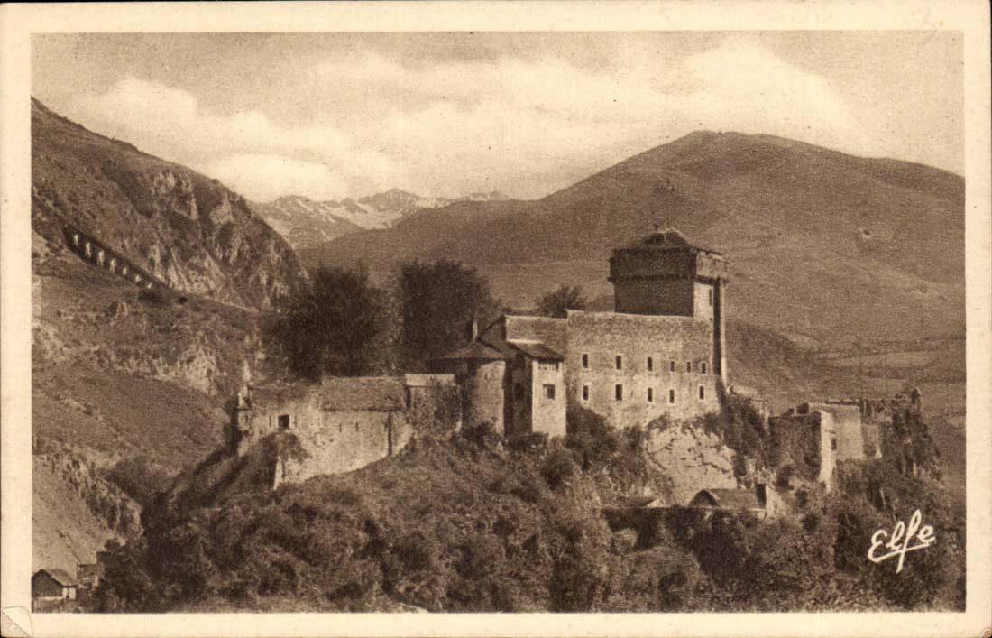 Lourdes CPA the fort and the valley of argeles