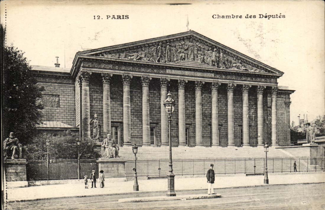 Paris CPA the House of Commons