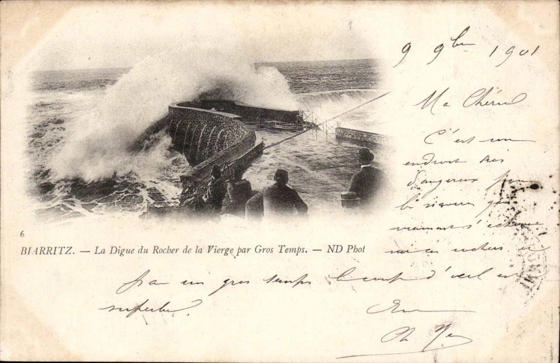 Biarritz CPA the dam of the rock of the virgin by heavy weather