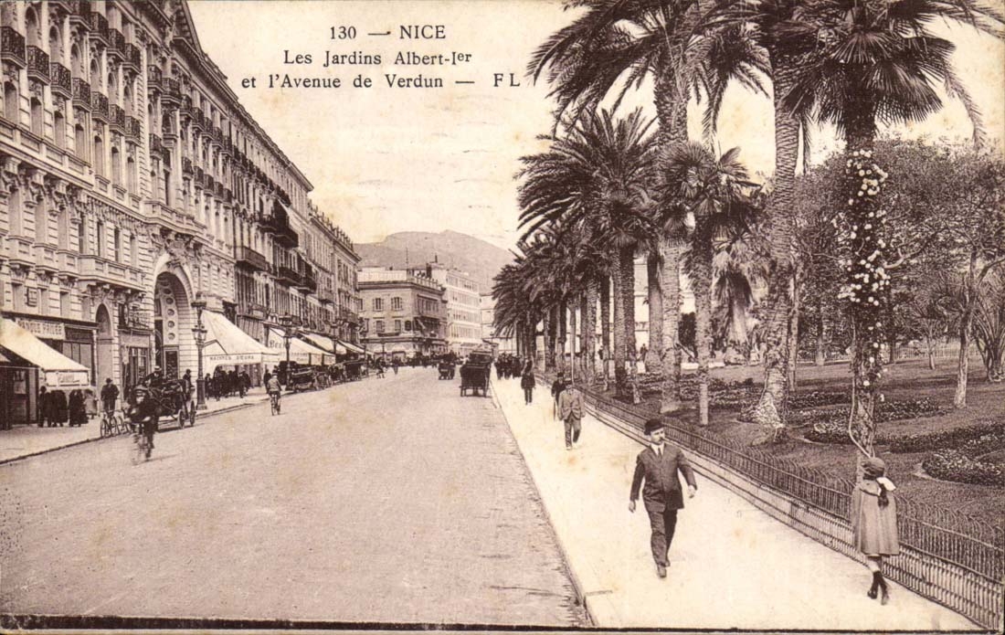 Nice CPA the gardens Albert 1st and the avenue of Verdun