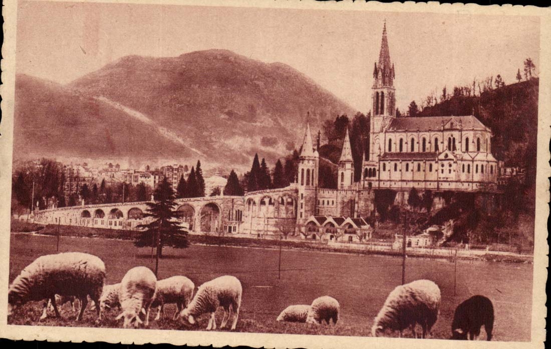 Lourdes CPA the basilica and the peak of Jer (sheep)