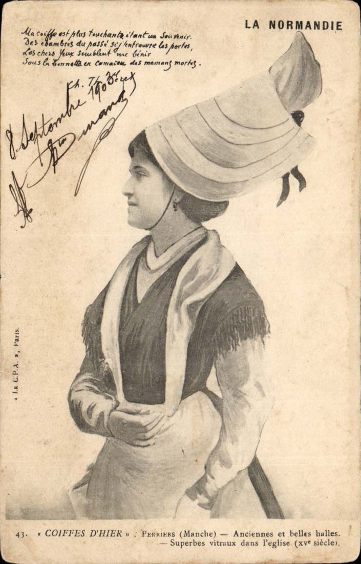 CPA Kostum-Folklore-Normandie-alte Kappen des Gesterns Perriers und befleckte Glaser der schonen grossartigen Markte in der Kirche