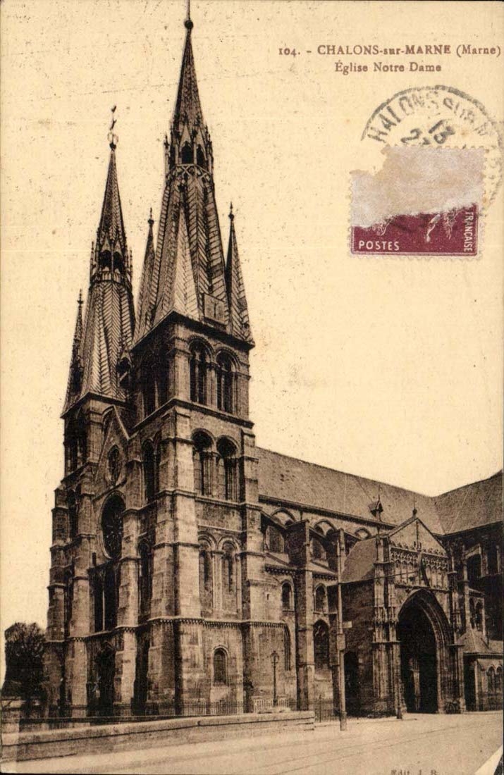 Schleppnetz-Netze auf Mergel CPA Notre Dame Kirche